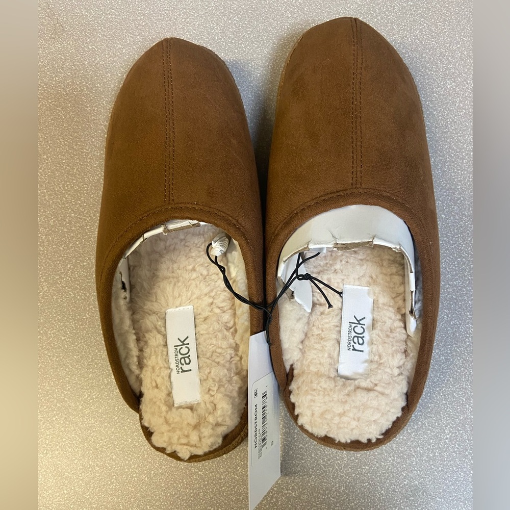 Nordstrom Tan Women's Slippers